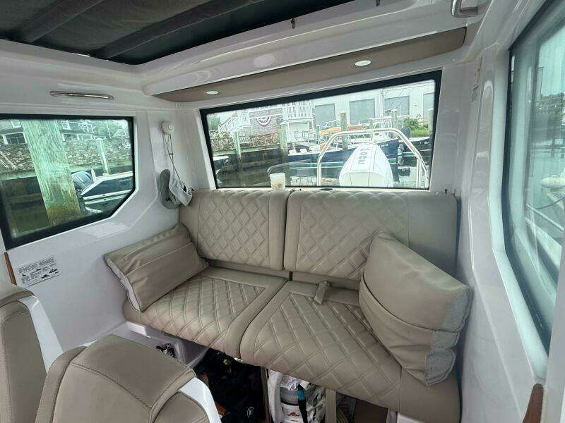 For Boston 28ft Axopar Yacht For Sale