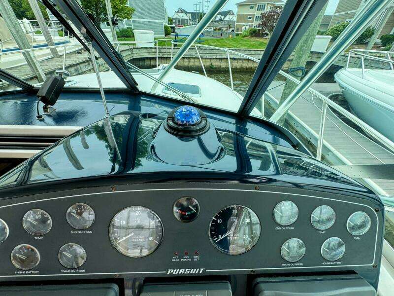 34ft Pursuit Yacht For Sale