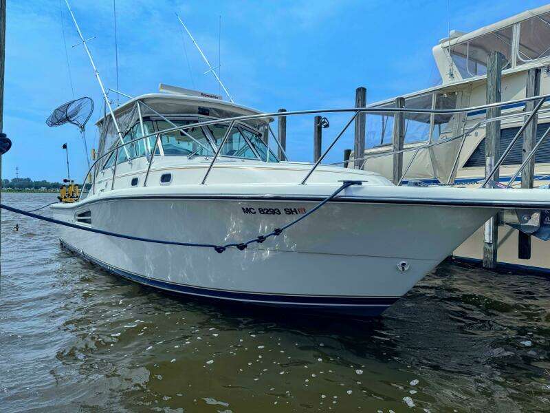 34ft Pursuit Yacht For Sale
