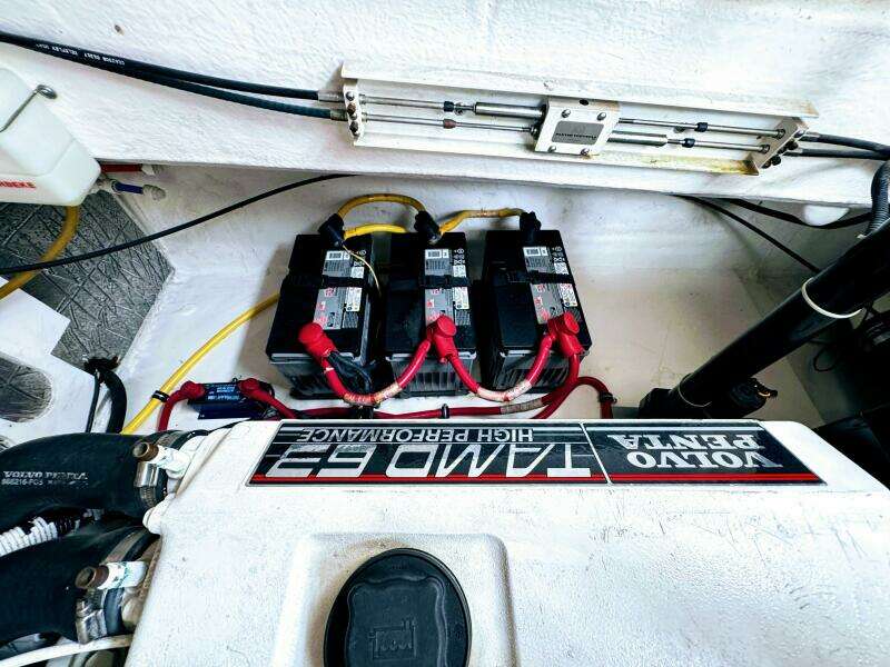 34ft Pursuit Yacht For Sale