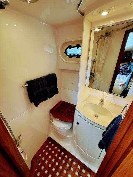 34ft Pursuit Yacht For Sale