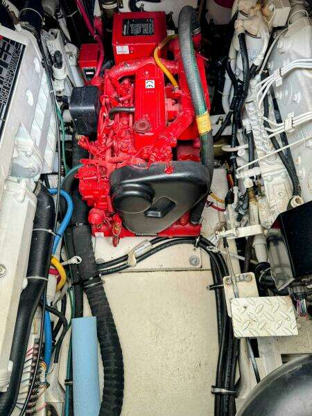 34ft Pursuit Yacht For Sale