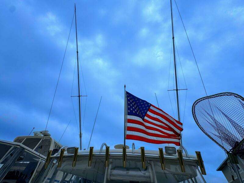34ft Pursuit Yacht For Sale