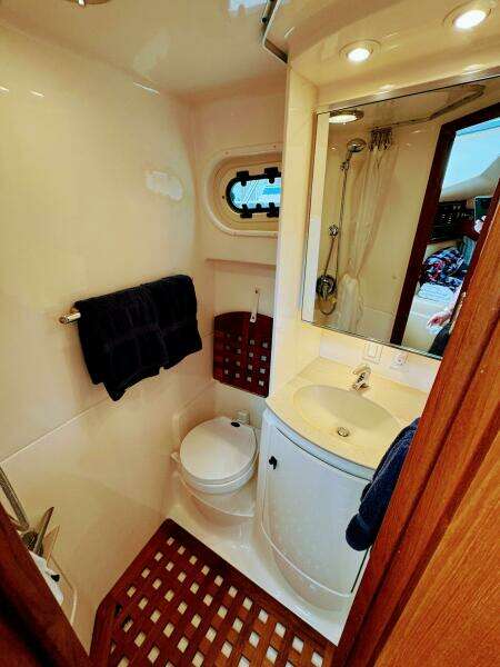34ft Pursuit Yacht For Sale
