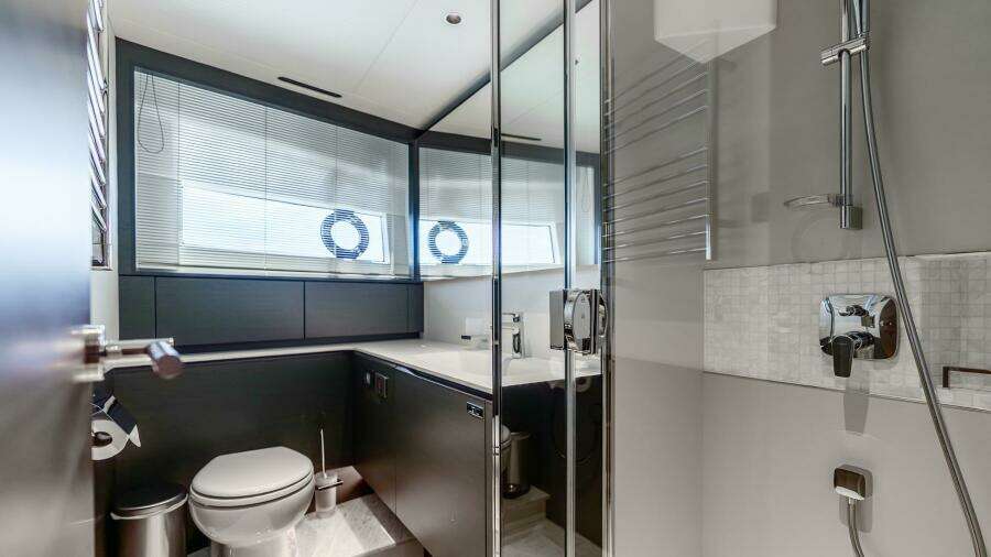 COSA BELLA 82ft Princess Yacht For Sale