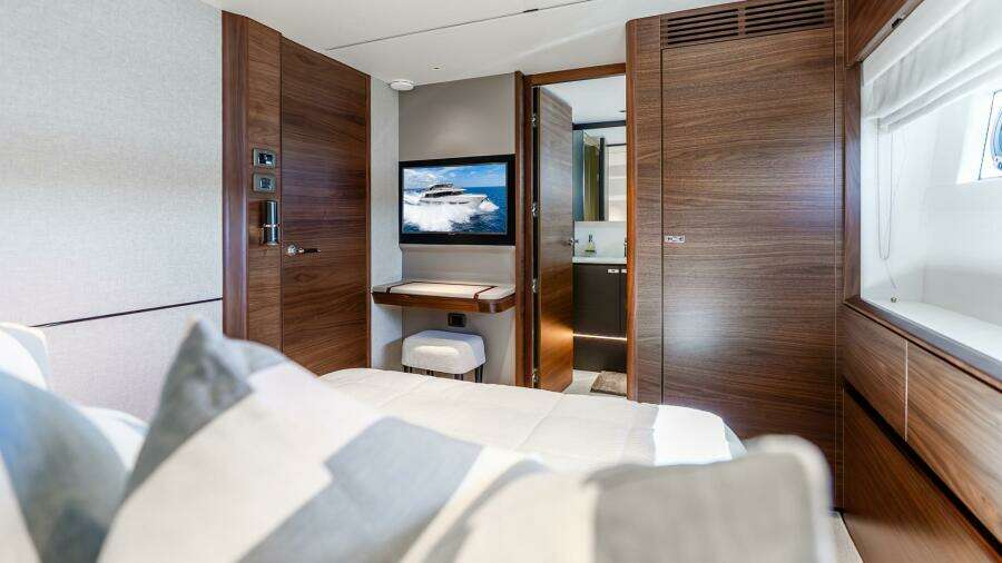 COSA BELLA 82ft Princess Yacht For Sale
