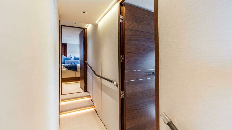 COSA BELLA 82ft Princess Yacht For Sale