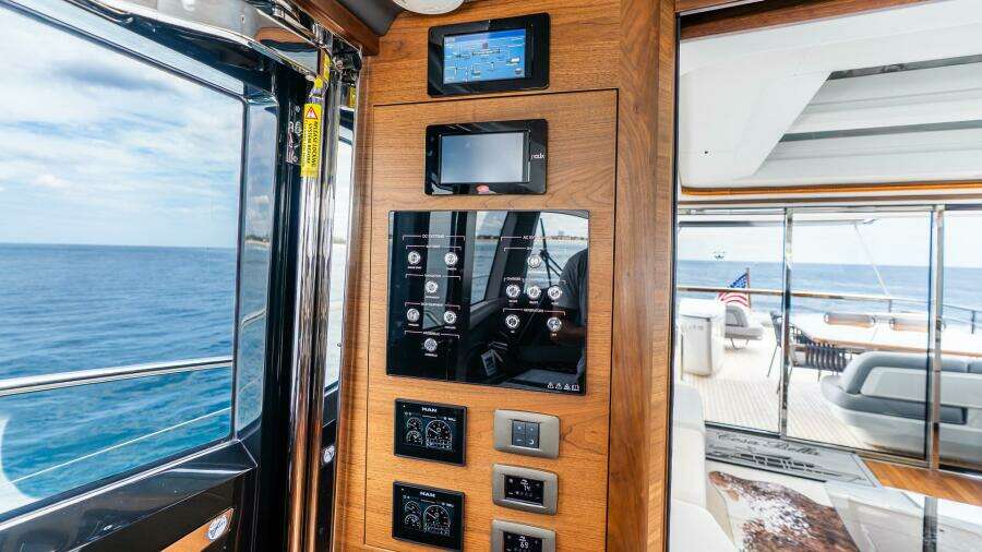 COSA BELLA 82ft Princess Yacht For Sale