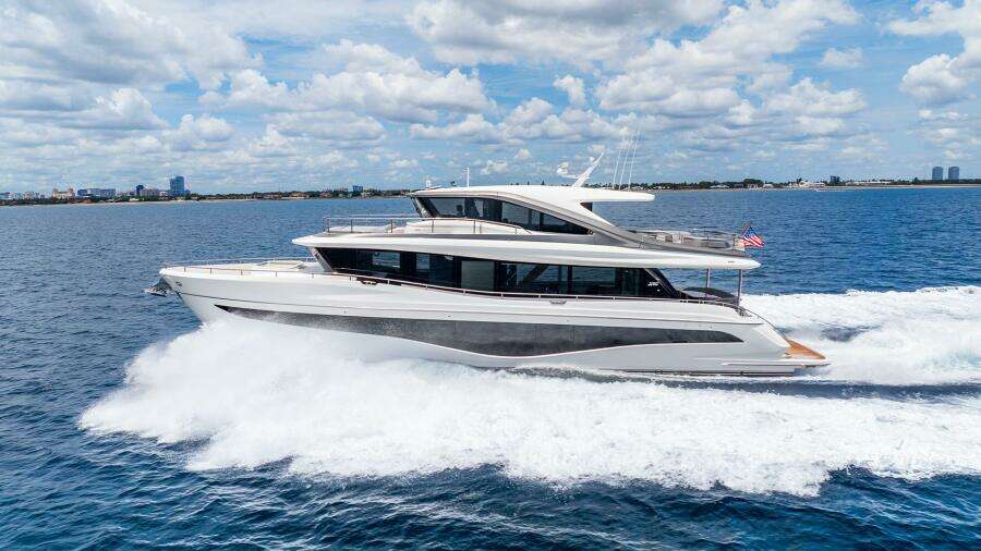 Photo of 82' Princess X80 2024
