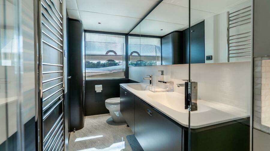 COSA BELLA 82ft Princess Yacht For Sale