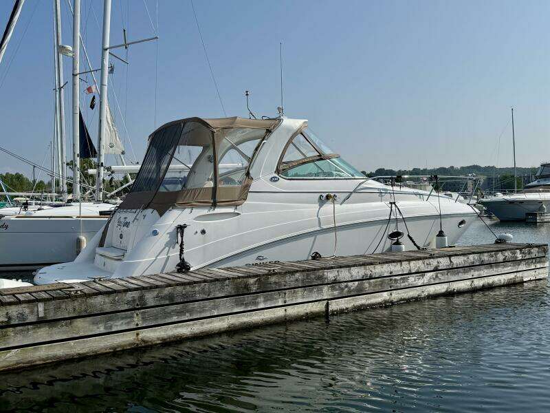 33ft Rinker Yacht For Sale