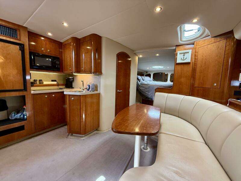 37ft Cruisers Yachts Yacht For Sale