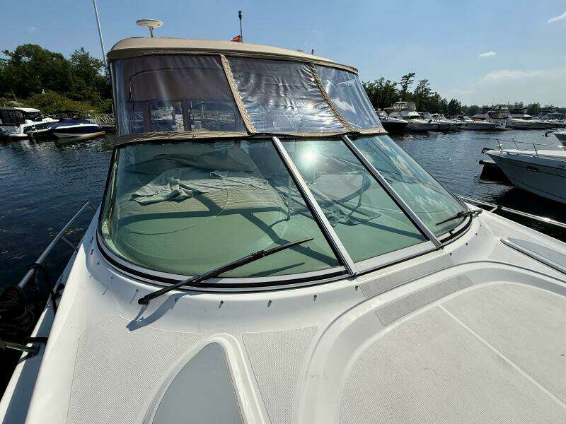37ft Cruisers Yachts Yacht For Sale