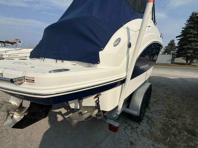 27ft Chaparral Yacht For Sale