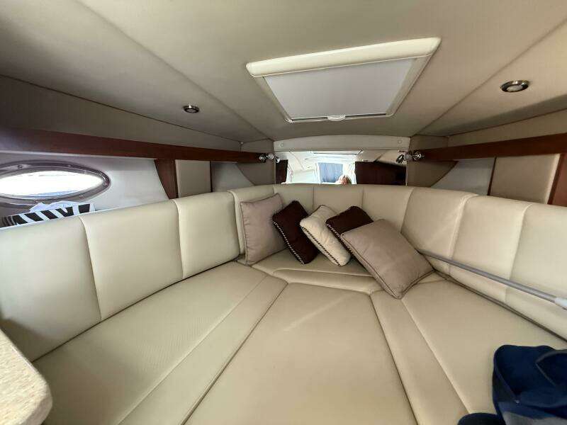 27ft Chaparral Yacht For Sale