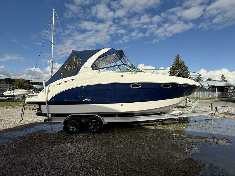 27ft Chaparral Yacht For Sale