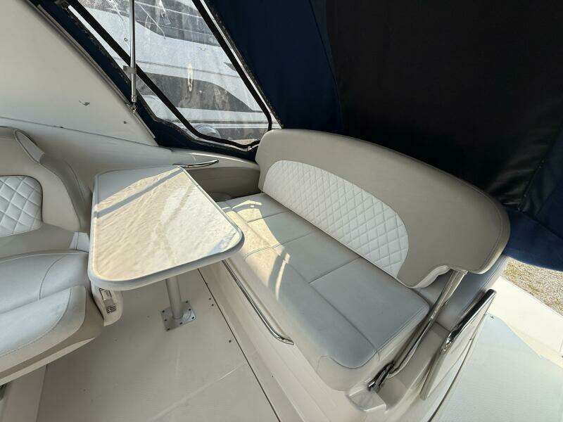 27ft Chaparral Yacht For Sale