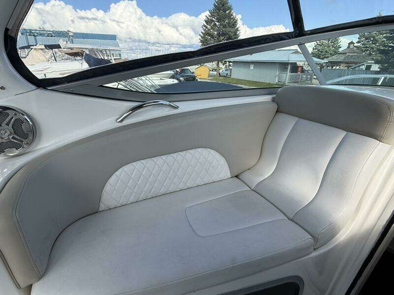 27ft Chaparral Yacht For Sale