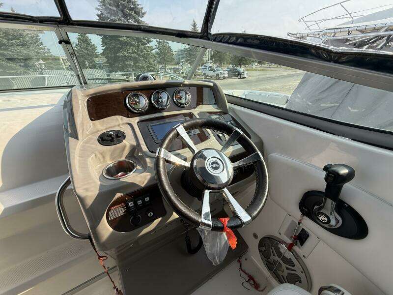 27ft Chaparral Yacht For Sale