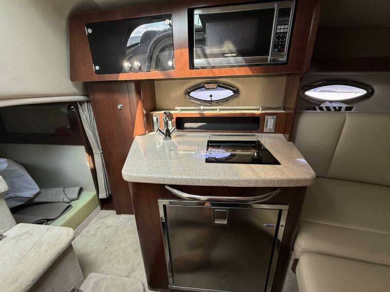 27ft Chaparral Yacht For Sale