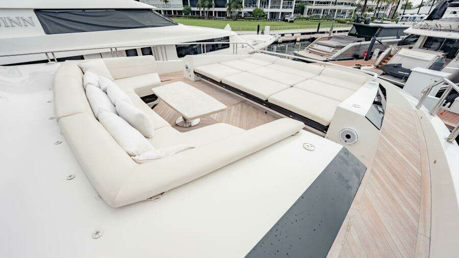 Pinch Me 90ft Ocean Alexander Yacht For Sale