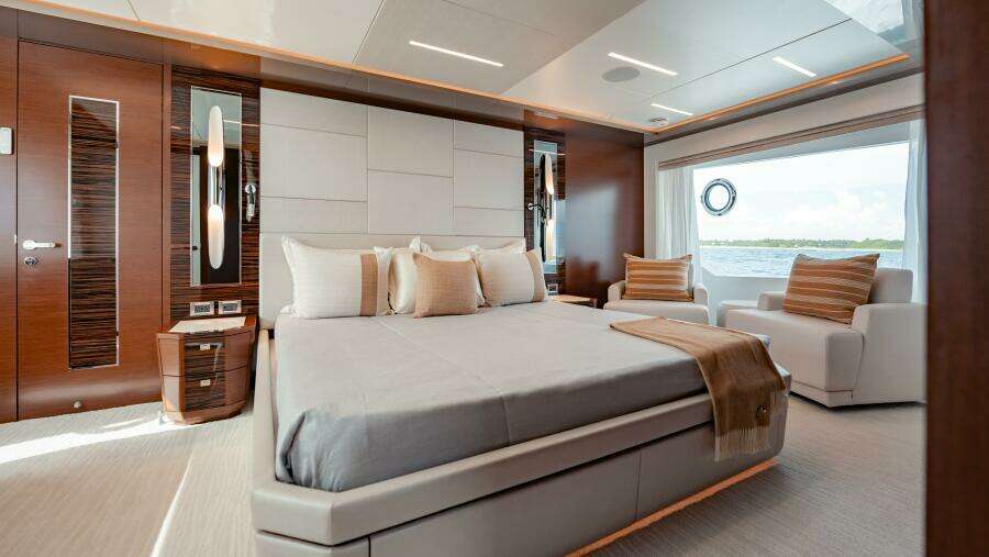 2021 Ocean Alexander 28R