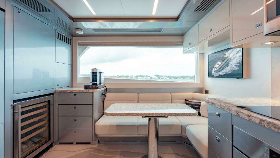 Pinch Me 90ft Ocean Alexander Yacht For Sale