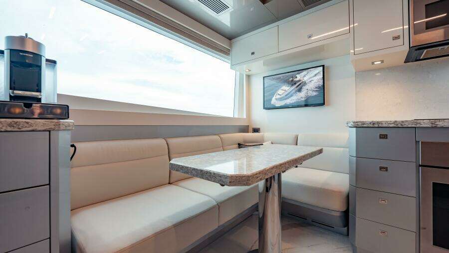 Pinch Me 90ft Ocean Alexander Yacht For Sale