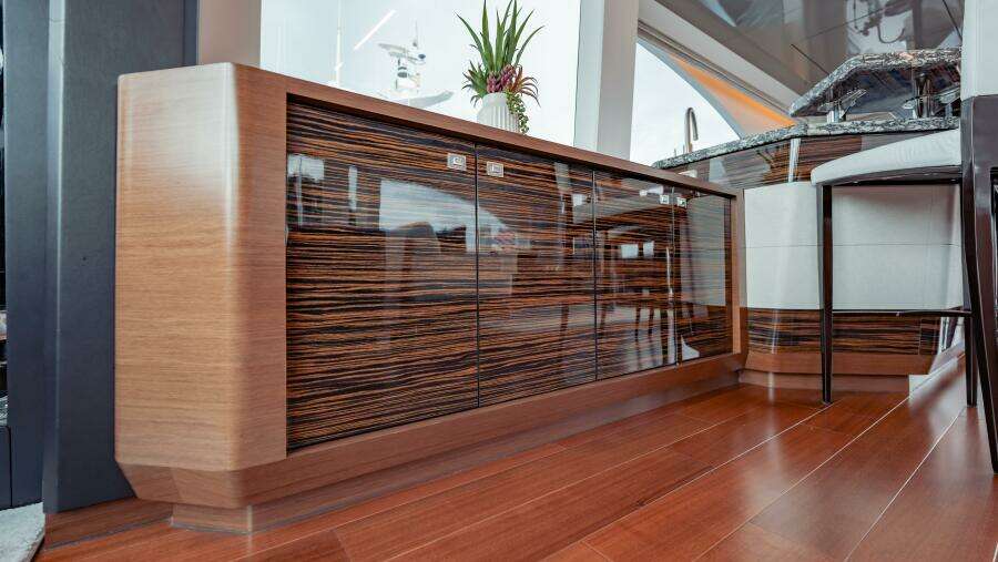 Pinch Me 90ft Ocean Alexander Yacht For Sale