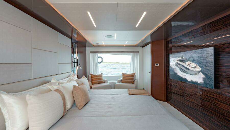 2021 Ocean Alexander 28R
