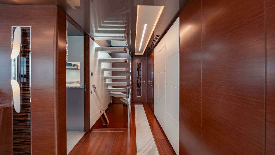 Pinch Me 90ft Ocean Alexander Yacht For Sale