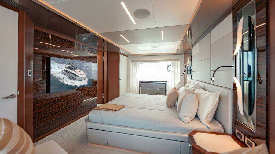 Pinch Me 90ft Ocean Alexander Yacht For Sale