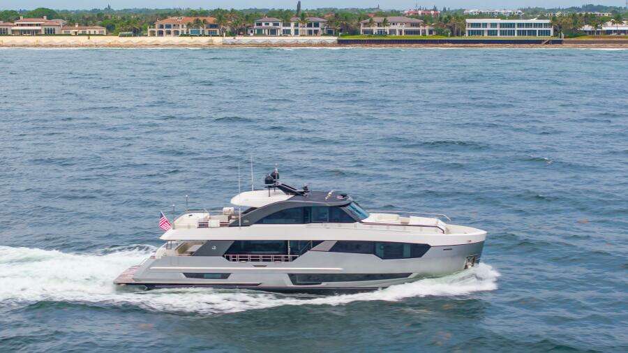 2021 Ocean Alexander 28R