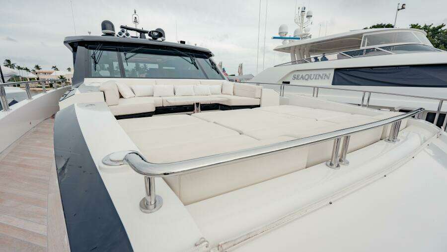 Pinch Me 90ft Ocean Alexander Yacht For Sale