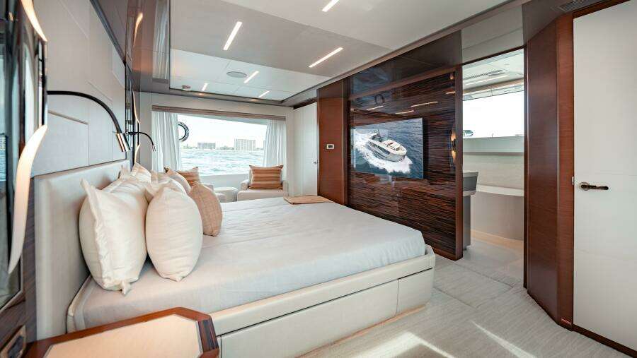 Pinch Me 90ft Ocean Alexander Yacht For Sale