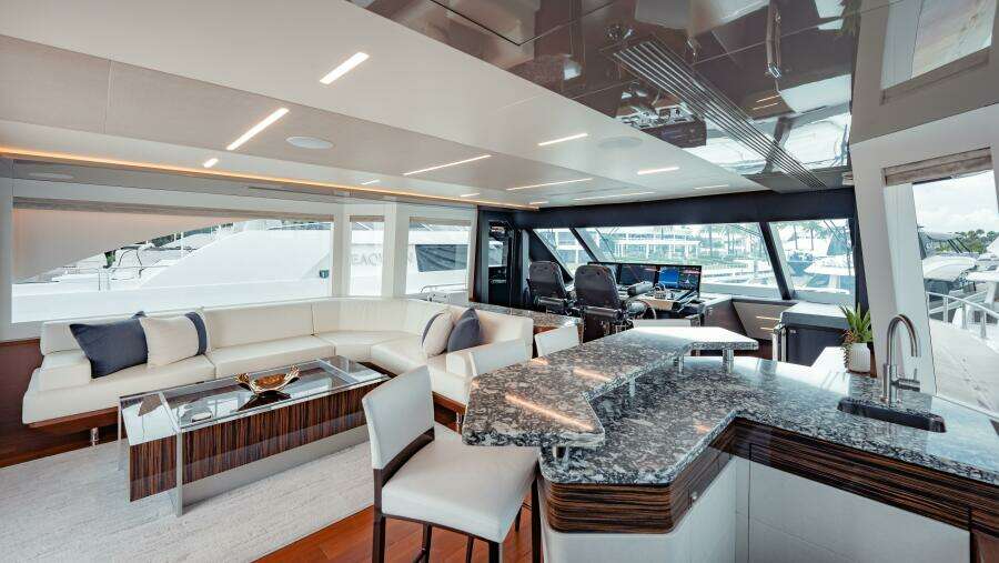 Pinch Me 90ft Ocean Alexander Yacht For Sale