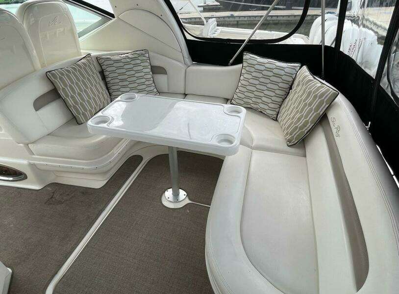 Can t Tie the Knot 34ft Sea Ray Yacht For Sale