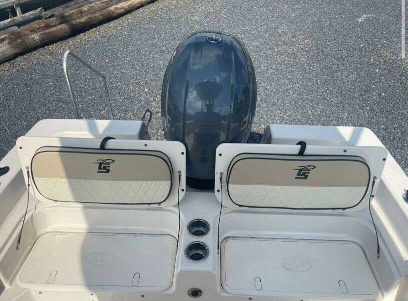 21ft Carolina Skiff Yacht For Sale
