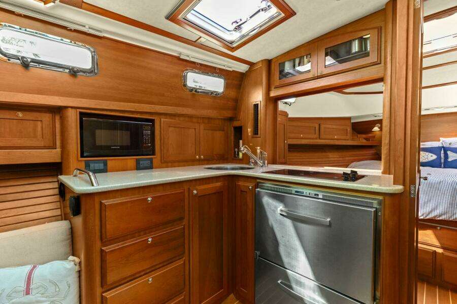 2013 Sabre 38 Salon Express- FIVE O'CLOCK- Galley