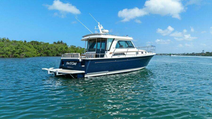 2013 Sabre 38 Salon Express- FIVE O'CLOCK- Profile