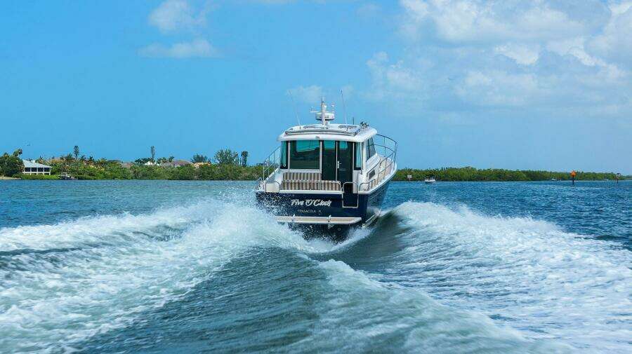 2013 Sabre 38 Salon Express- FIVE O'CLOCK- Profile