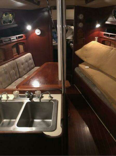 34ft Ericson Yacht For Sale