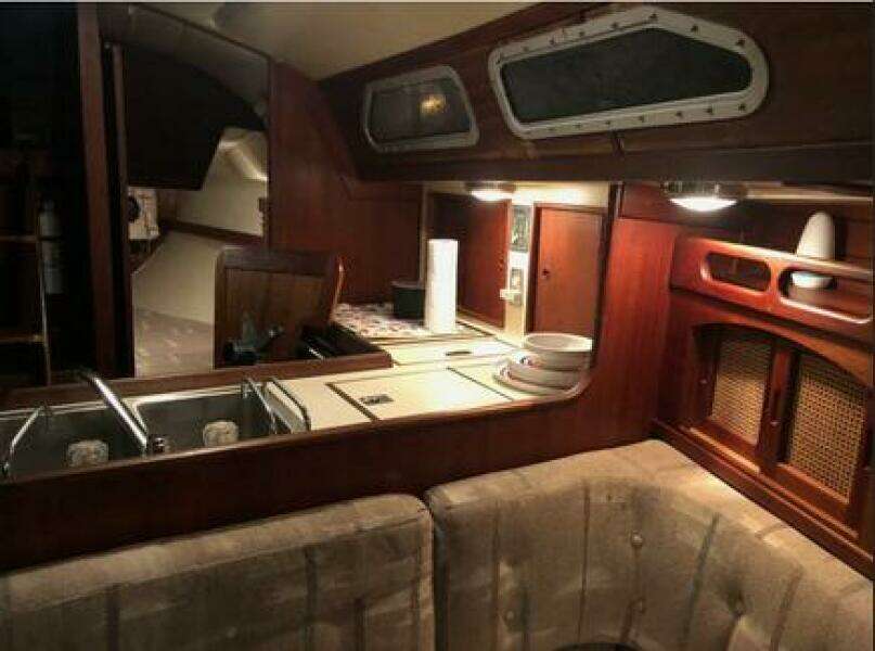 34ft Ericson Yacht For Sale