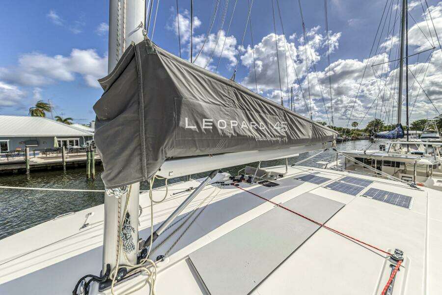 Uncaged 45ft Leopard Yacht For Sale