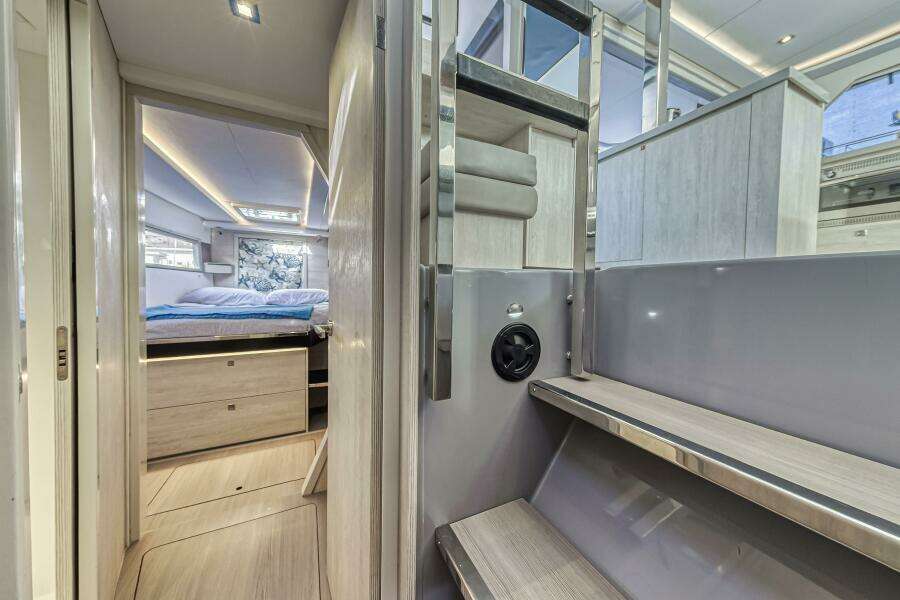 Uncaged 45ft Leopard Yacht For Sale