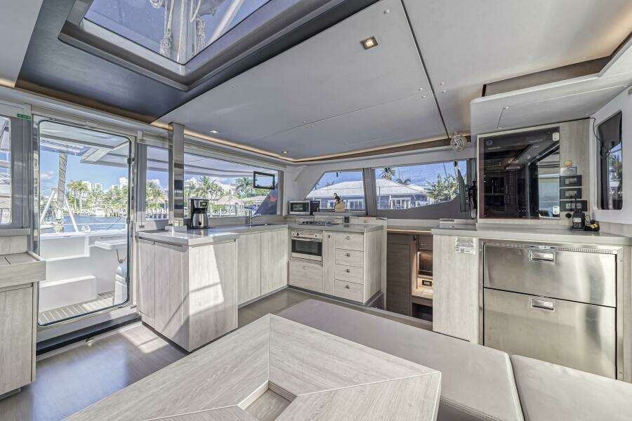 Uncaged 45ft Leopard Yacht For Sale