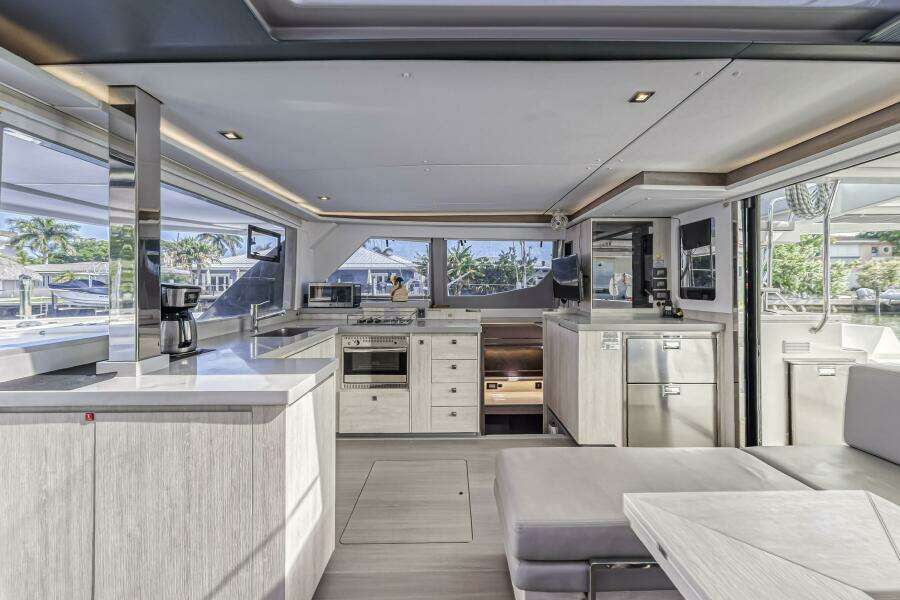 Uncaged 45ft Leopard Yacht For Sale