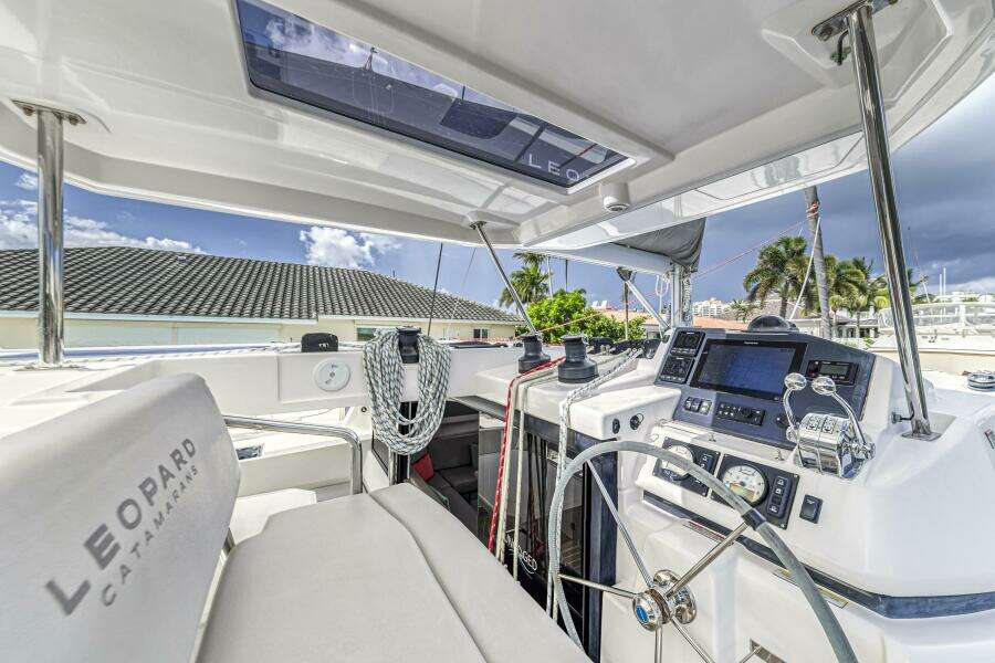 Uncaged 45ft Leopard Yacht For Sale