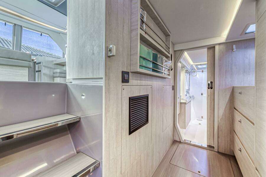 Uncaged 45ft Leopard Yacht For Sale