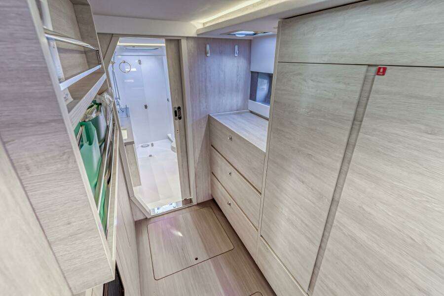 Uncaged 45ft Leopard Yacht For Sale